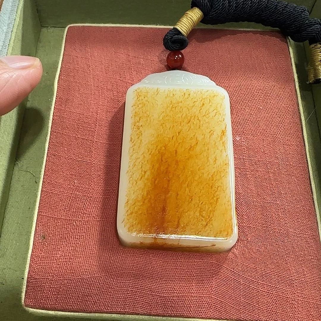 和田玉（糖玉）未镶嵌挂件