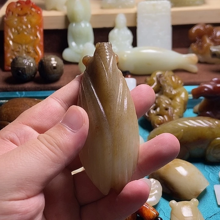 一***眸未镶嵌和田玉挂件