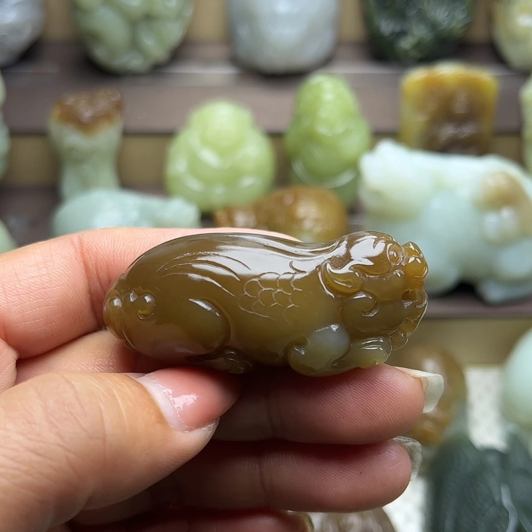 和田玉未镶嵌挂件