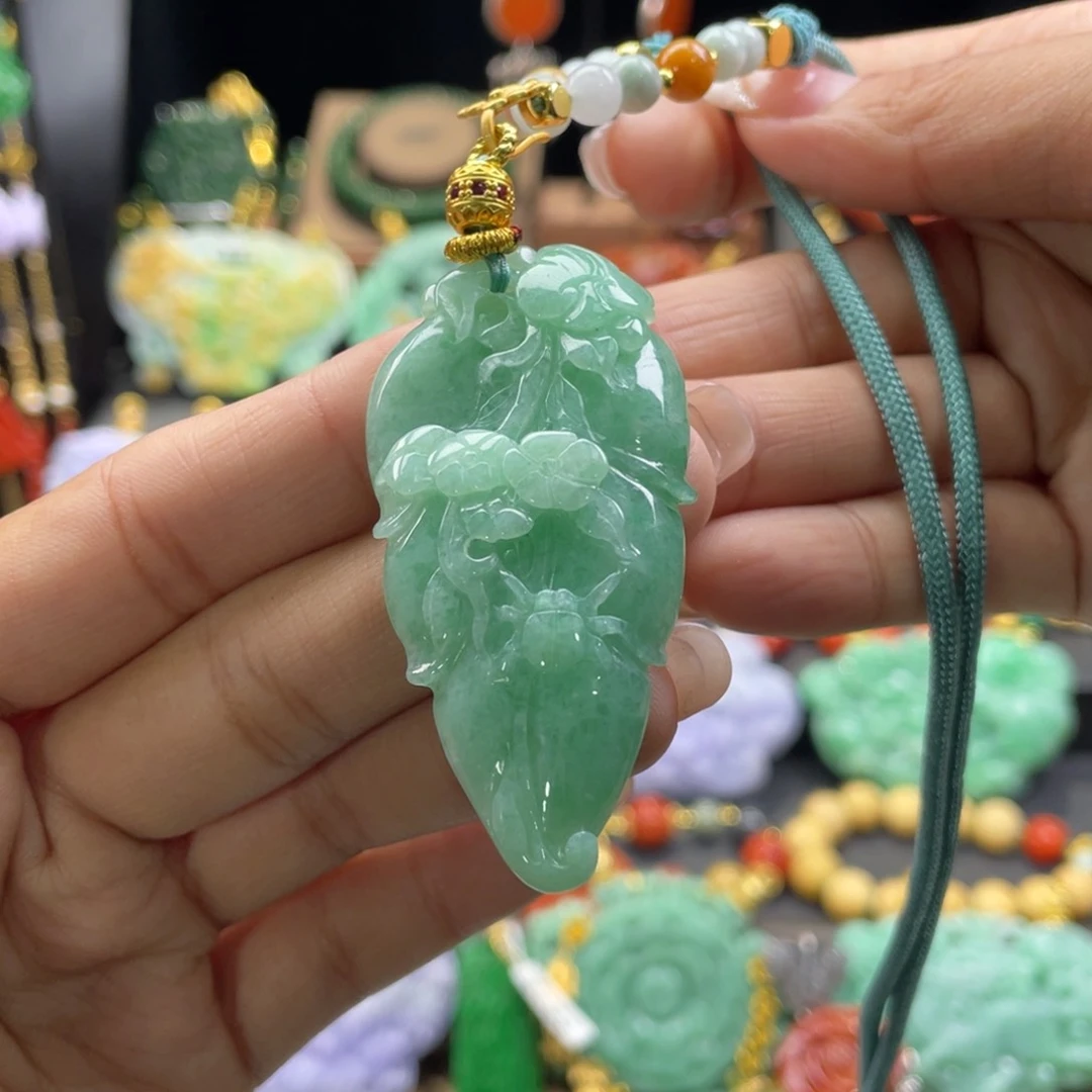 翡翠颈饰未镶嵌代编织