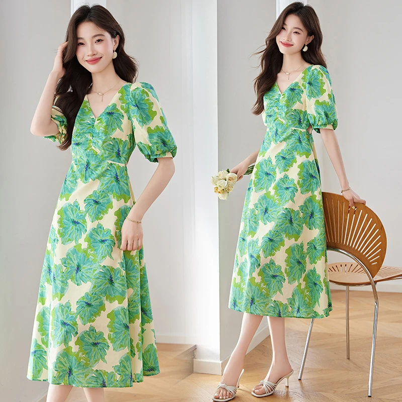 时尚碎花连衣裙女2025年夏季新款高级感泡泡袖气质甜美中长款裙子