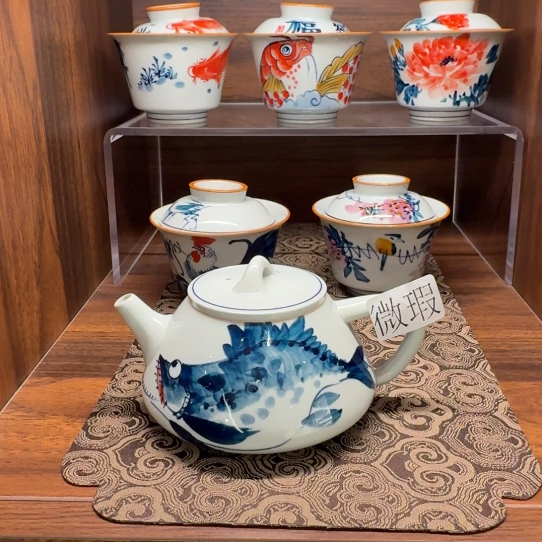 釉下手手绘茶具微瑕