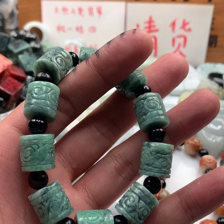 翡翠未镶嵌颈饰保真天然a货翡翠