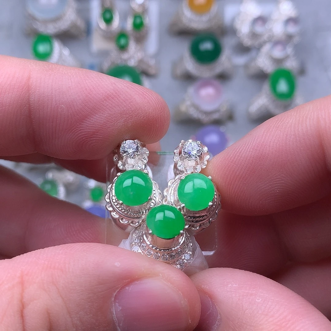 定制翡翠未镶嵌阳绿
