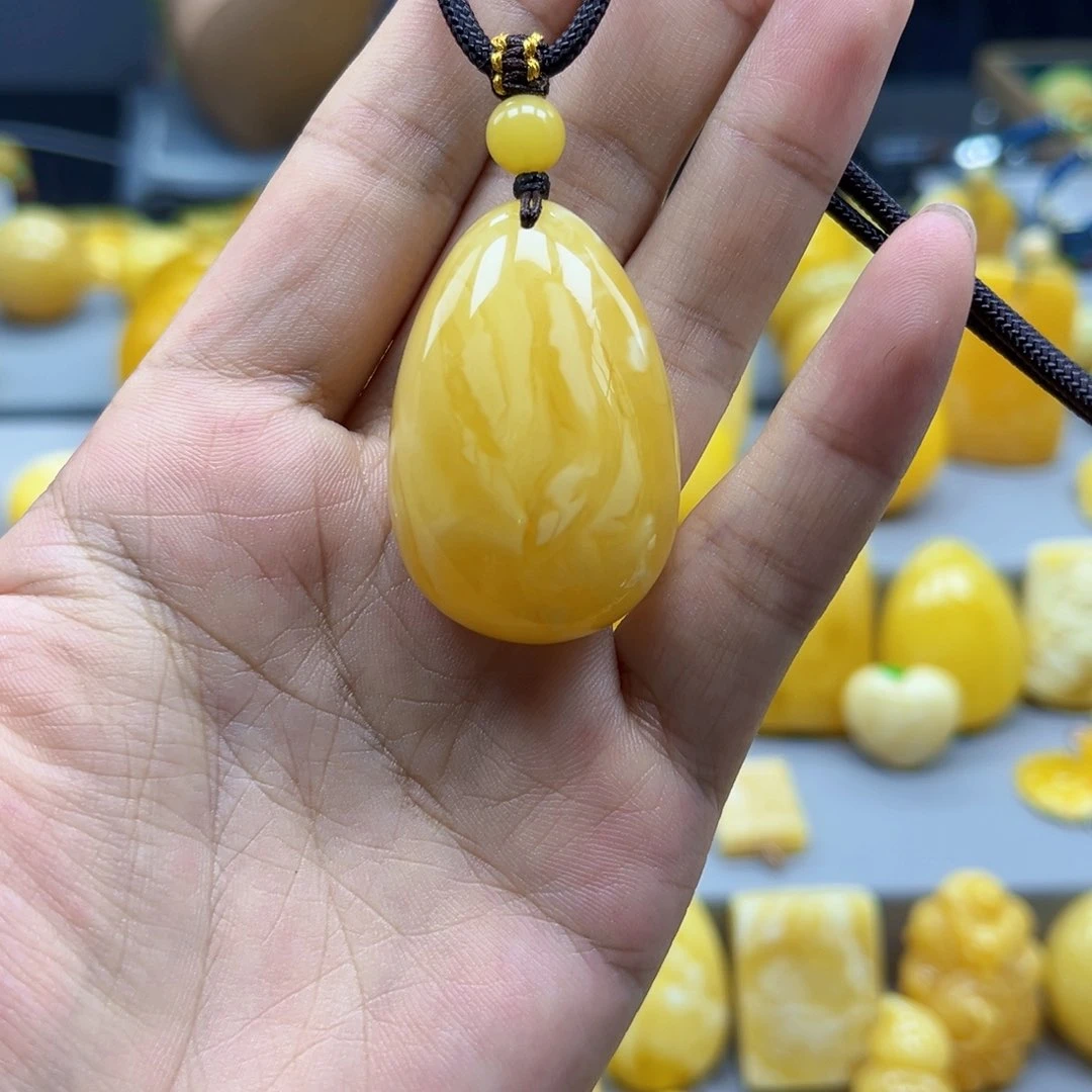未镶嵌蜜蜡珠宝奇石