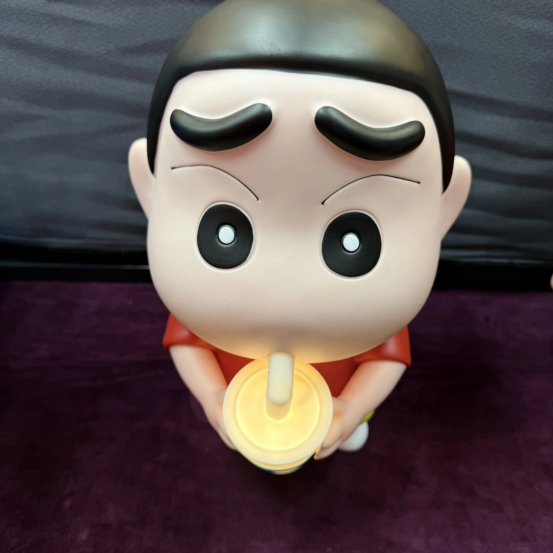 爆款上新    蜡笔小新   奶茶款 发光款  动漫 手办 摆件