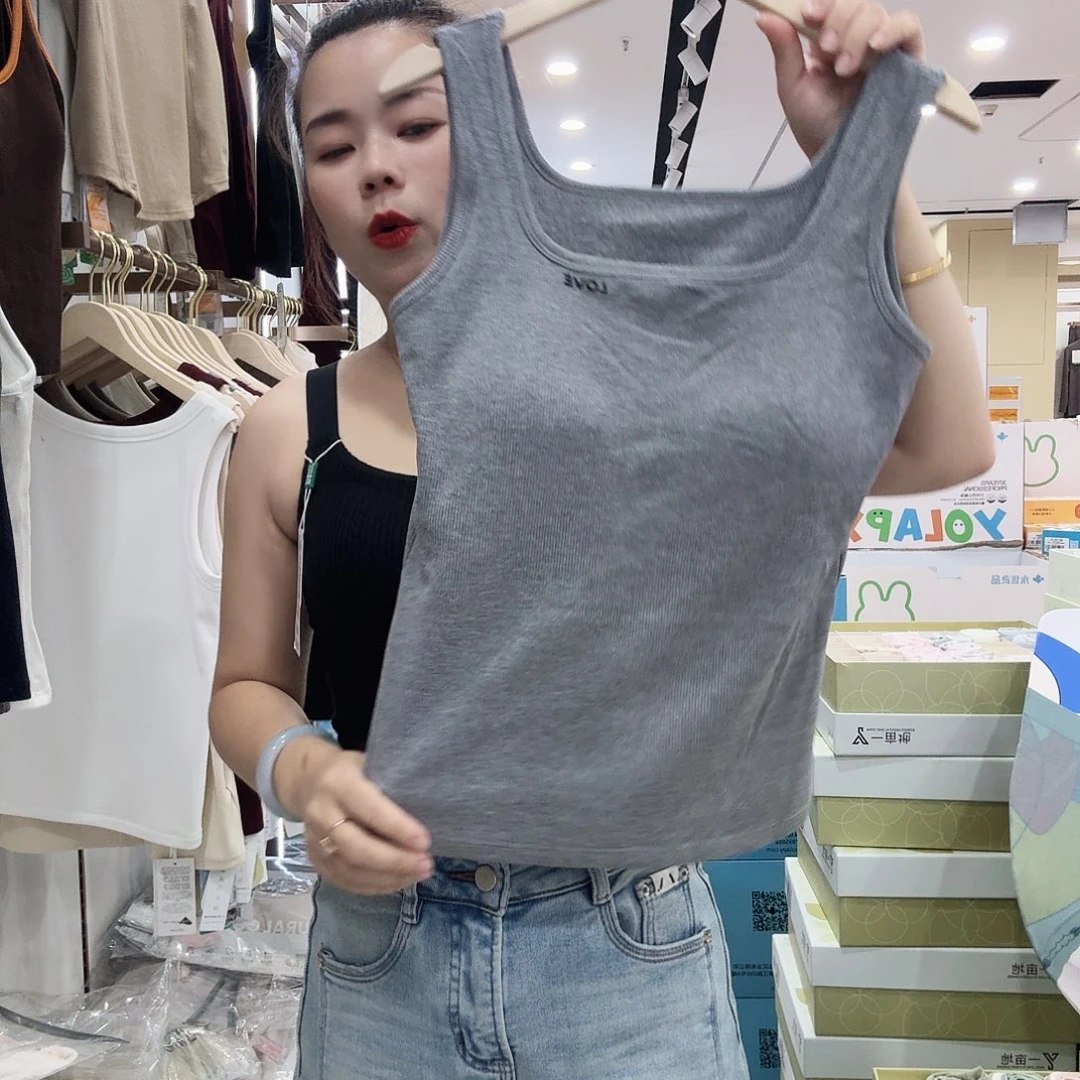 棉8674灰色带胸垫背心