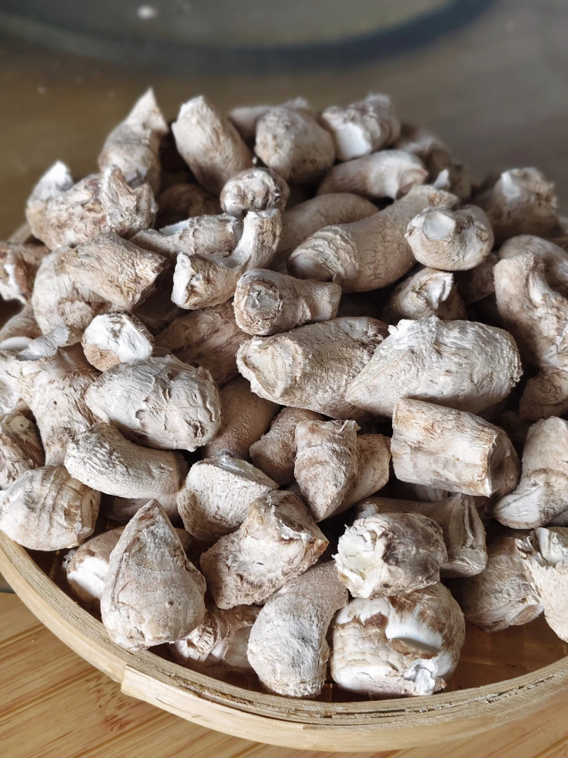 湖北随州冬菇腿肉厚丝滑劲道，炖肉烧烤爆炒