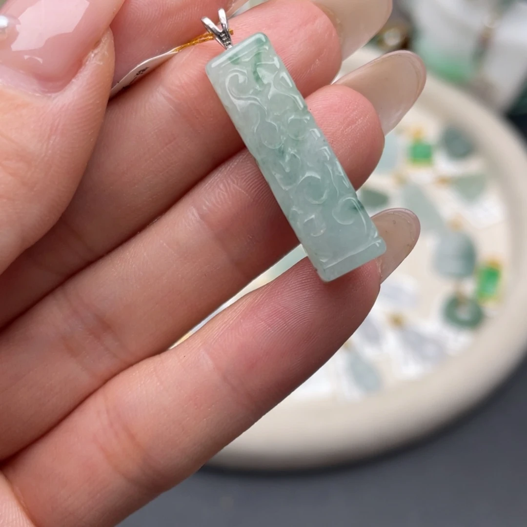 翡翠银S925镶嵌颈饰