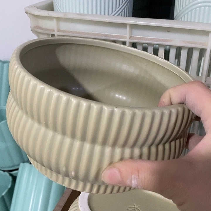 摆件陶陶盆有孔 瑕疵介意勿拍