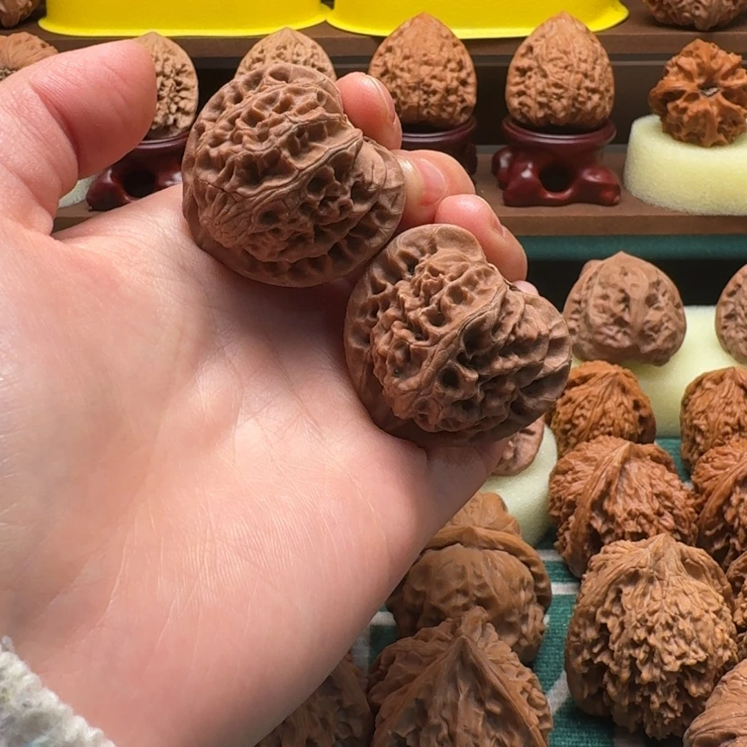 文玩核桃吊坠37宫灯