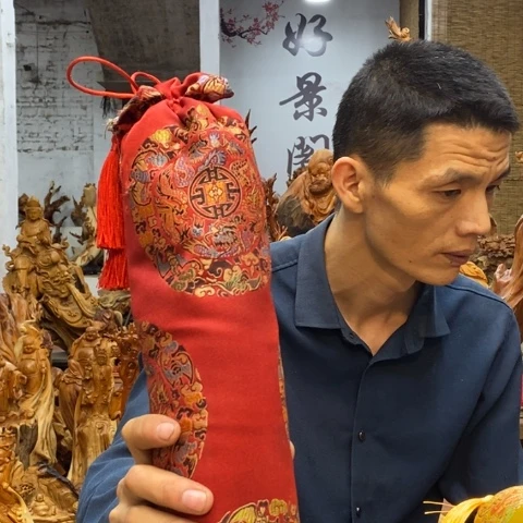 柏木太行崖柏根雕