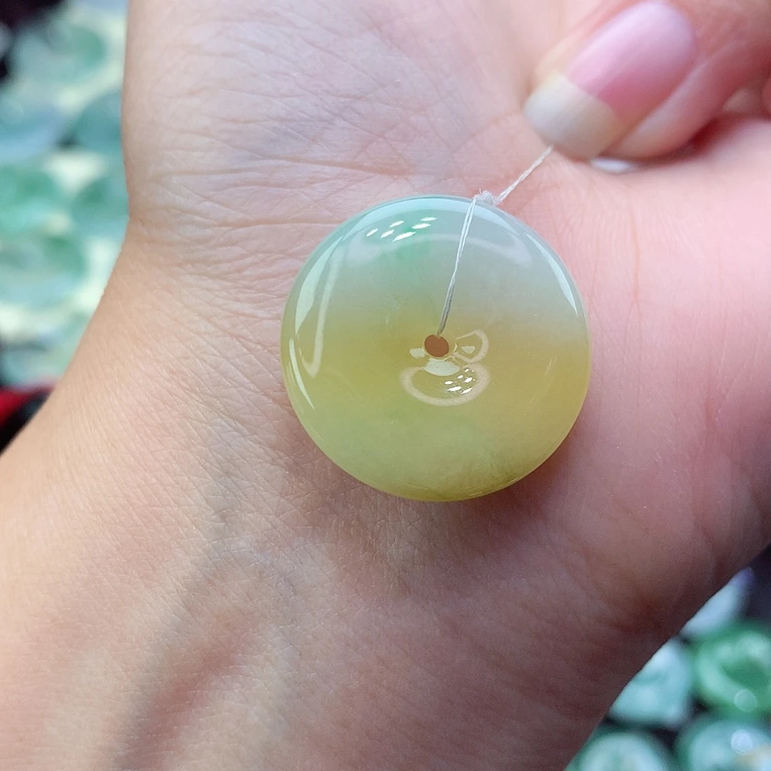 翡翠颈饰未镶嵌尺寸22.3-5.8