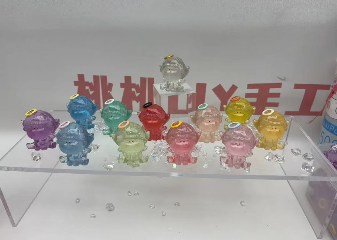 迷你夜光木雕天使对对碰   树脂DIY配件，新款热卖中，爆款饰品