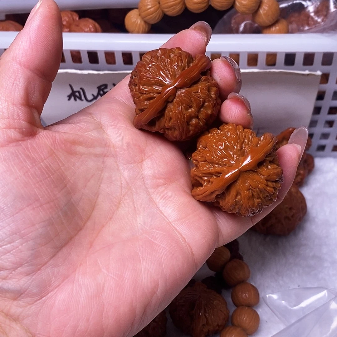 吊坠文玩核桃L*白狮子