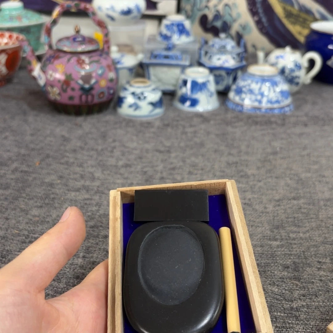 瓷片非常好看的花瓶