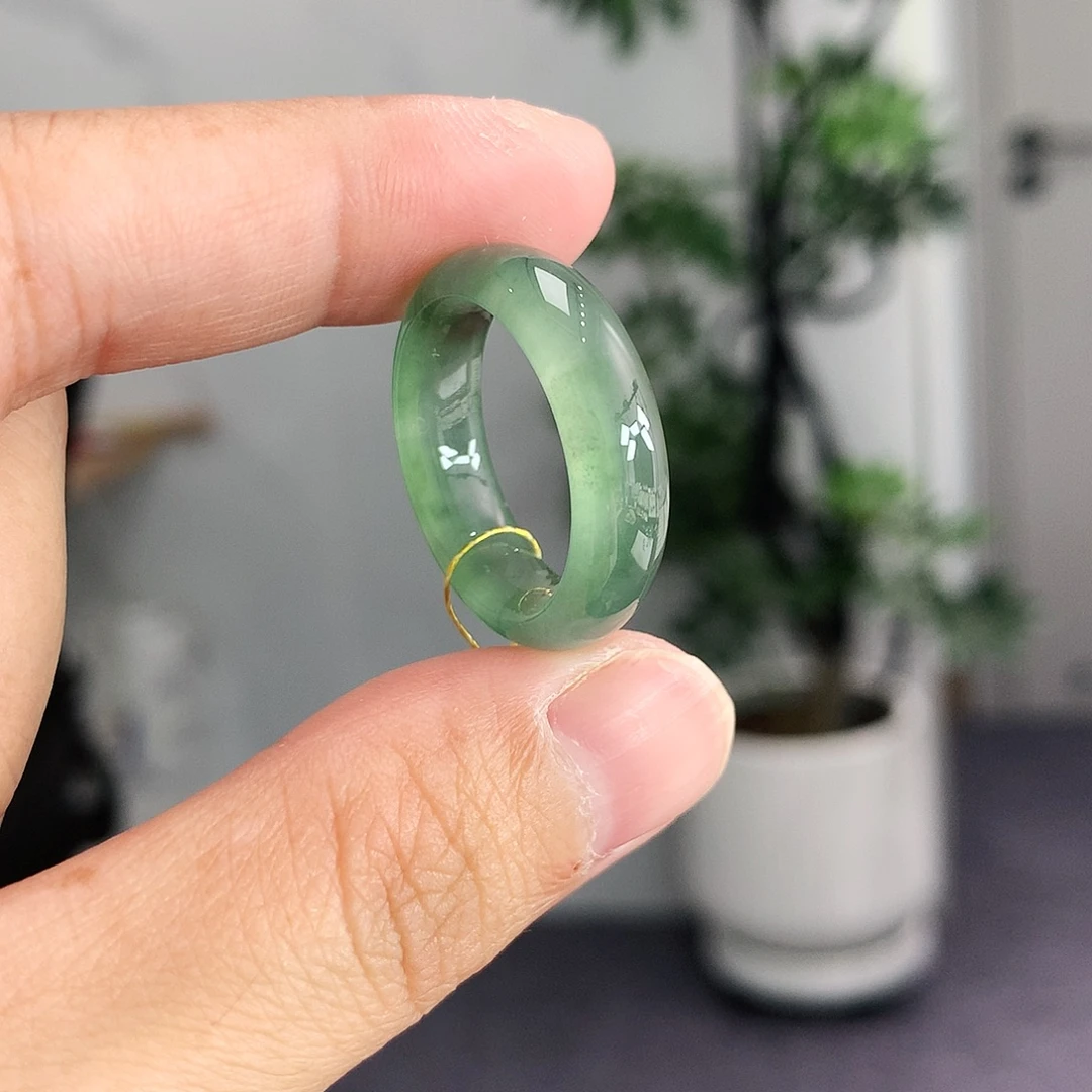 翡翠未镶嵌戒指17号