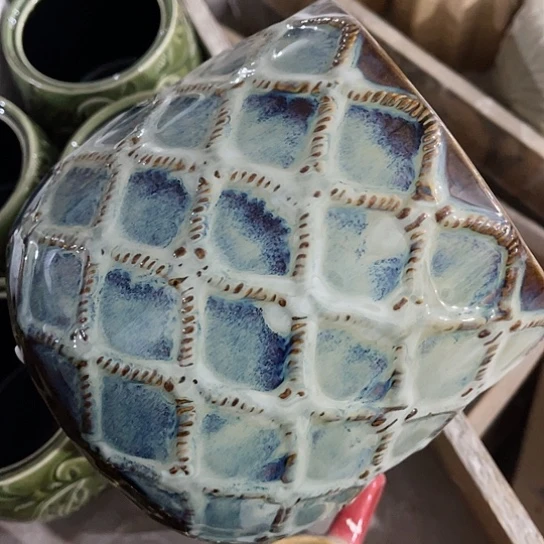 多肉绿植陶瓷花盆9.9包邮，有孔，微瑕