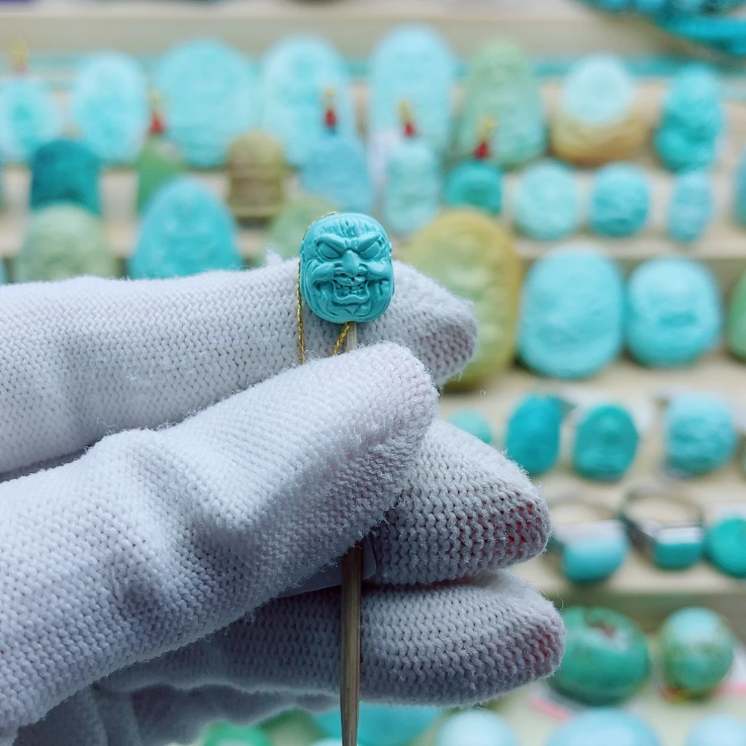 绿松石未镶嵌珠宝奇石