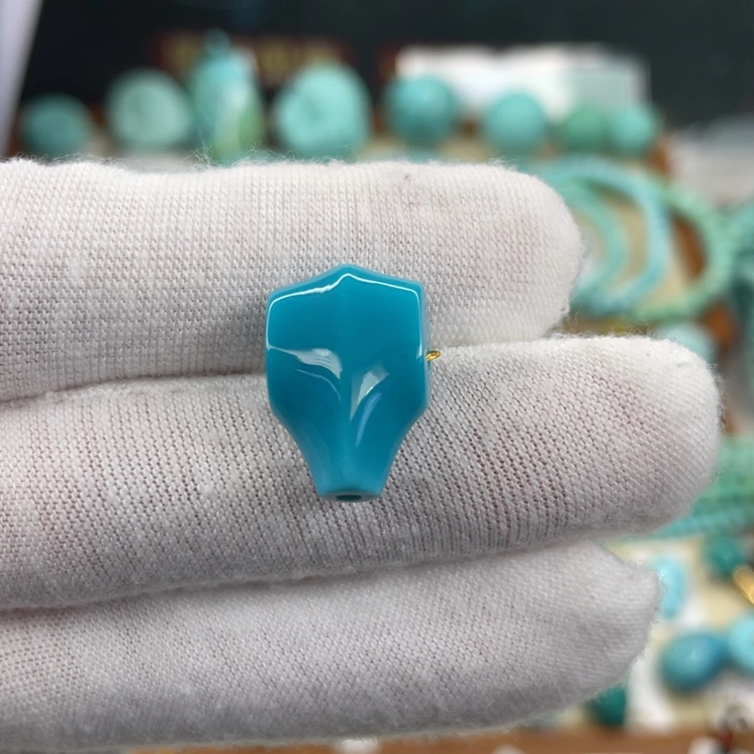 绿松石未镶嵌挂件