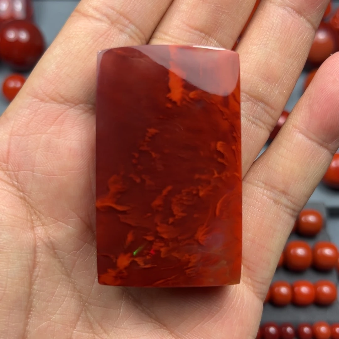 马***林南红玛瑙未镶嵌珠宝奇石