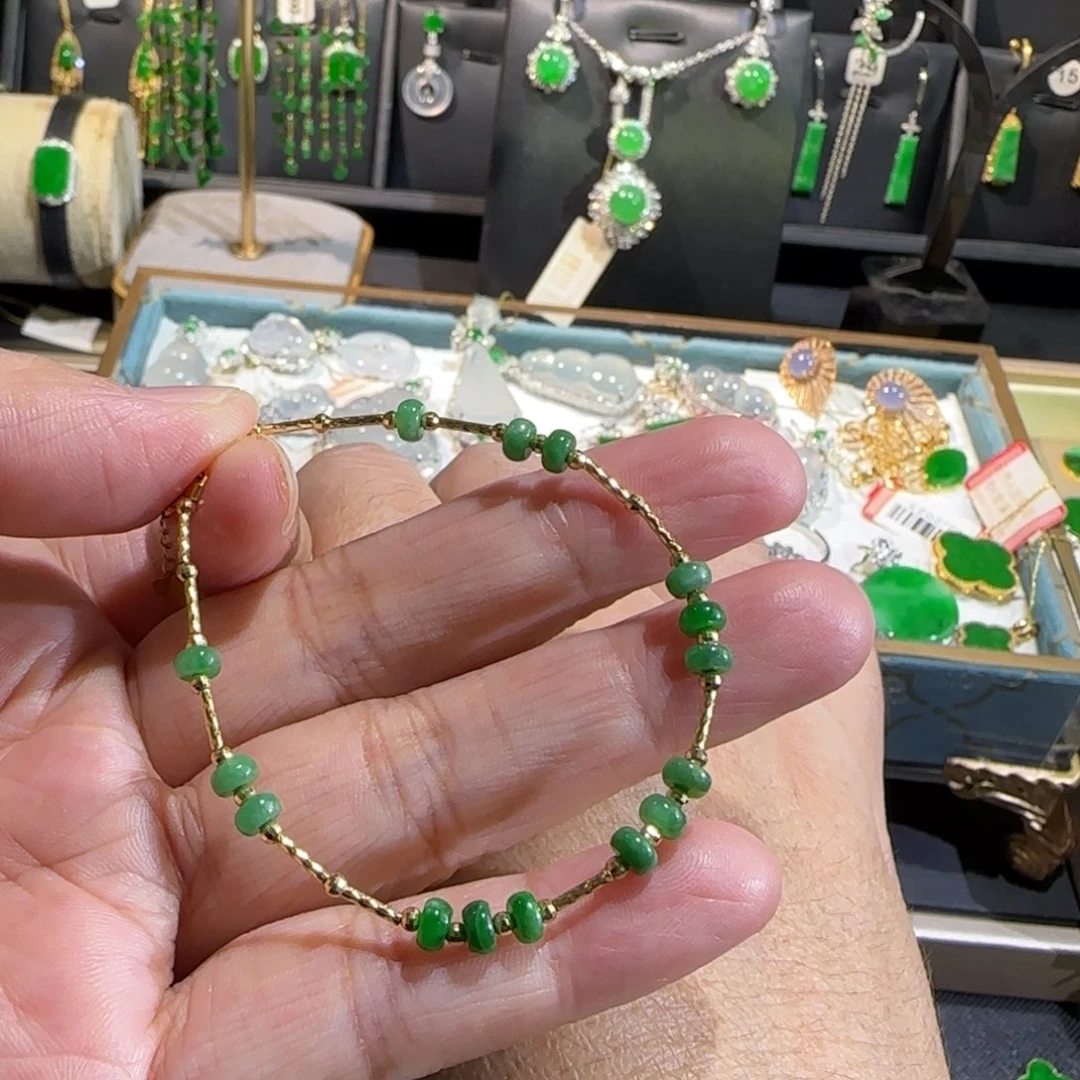 翡翠18K金镶嵌颈饰手链