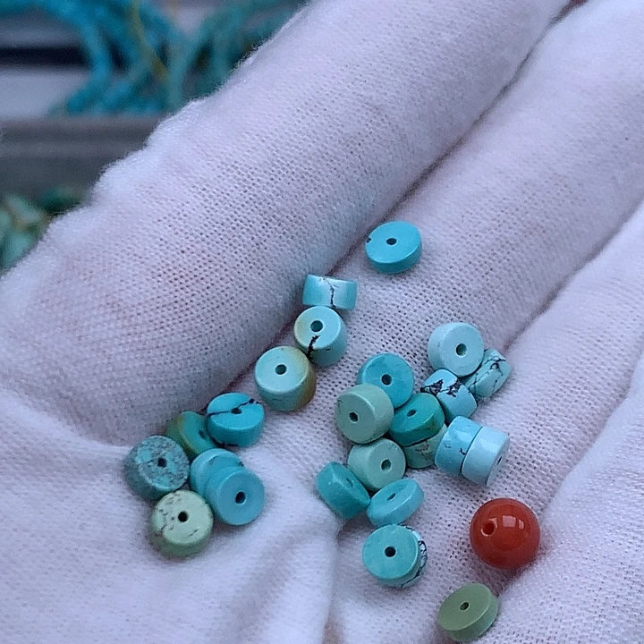 南红玛瑙未镶嵌珠宝奇石