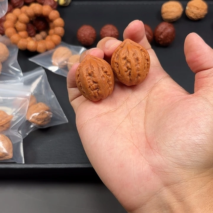 文玩核桃吊坠打底大八棱