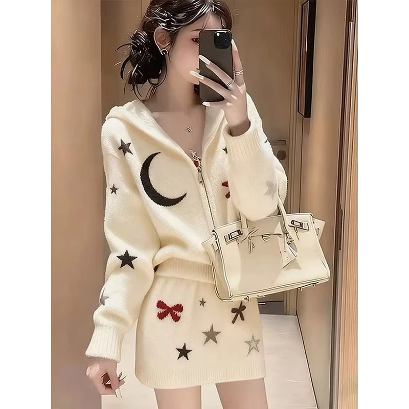 2025韩系甜美星星月亮图案针织套装女慵懒风连帽两件套时尚套装女
