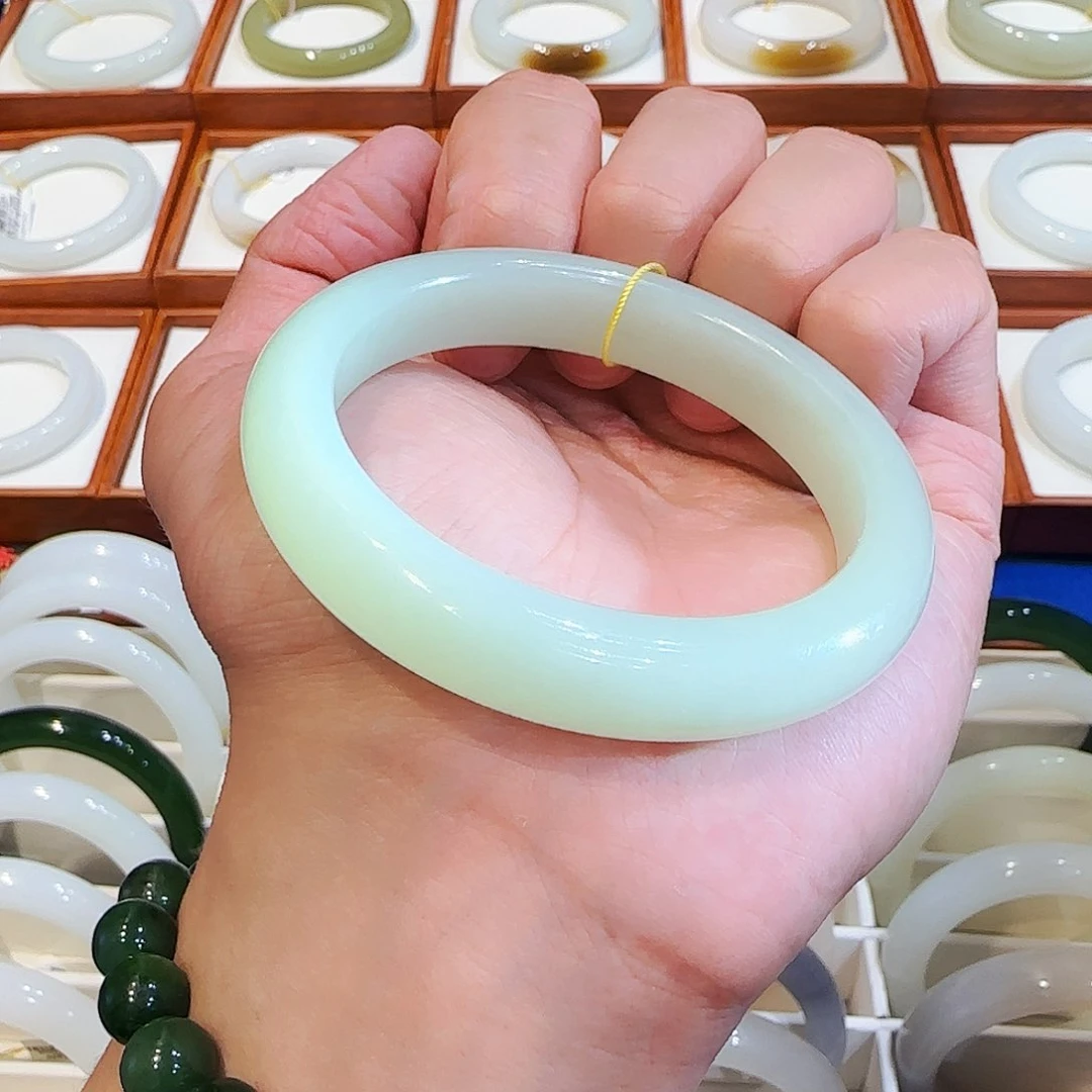 和田玉手镯未镶嵌且末青玉56 57 58