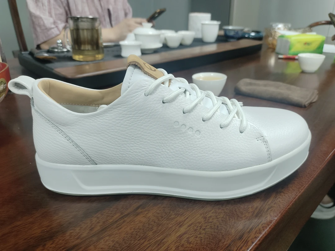 Dikaisite迪凯斯特白色男士圆头真皮皮鞋休闲皮鞋厚底板鞋轻便