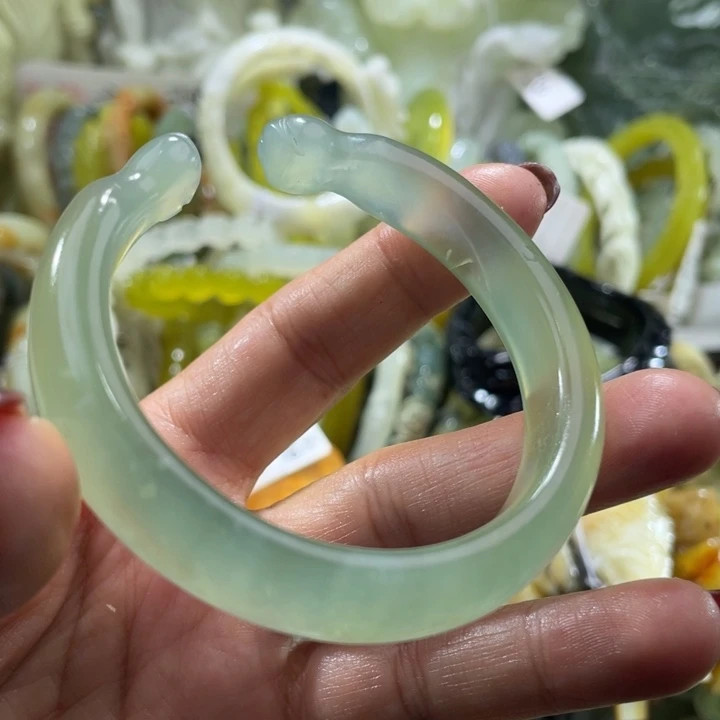 岫玉未镶嵌手镯53