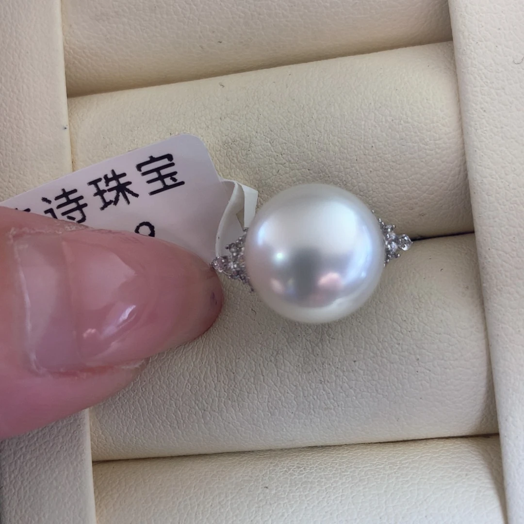 18K金镶嵌戒指海水珍珠