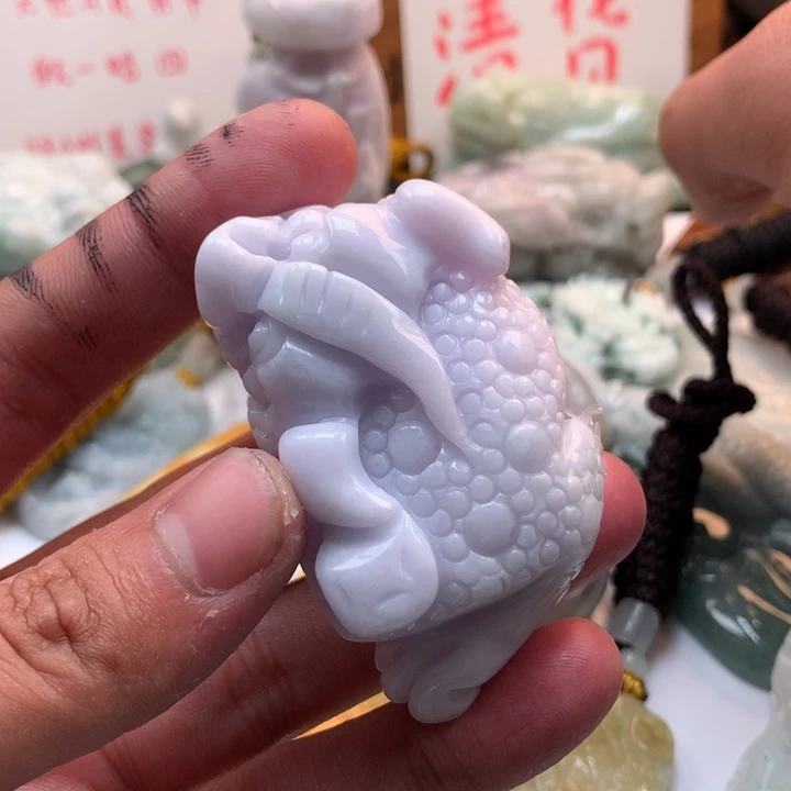 翡翠未镶嵌颈饰保真天然a货翡翠