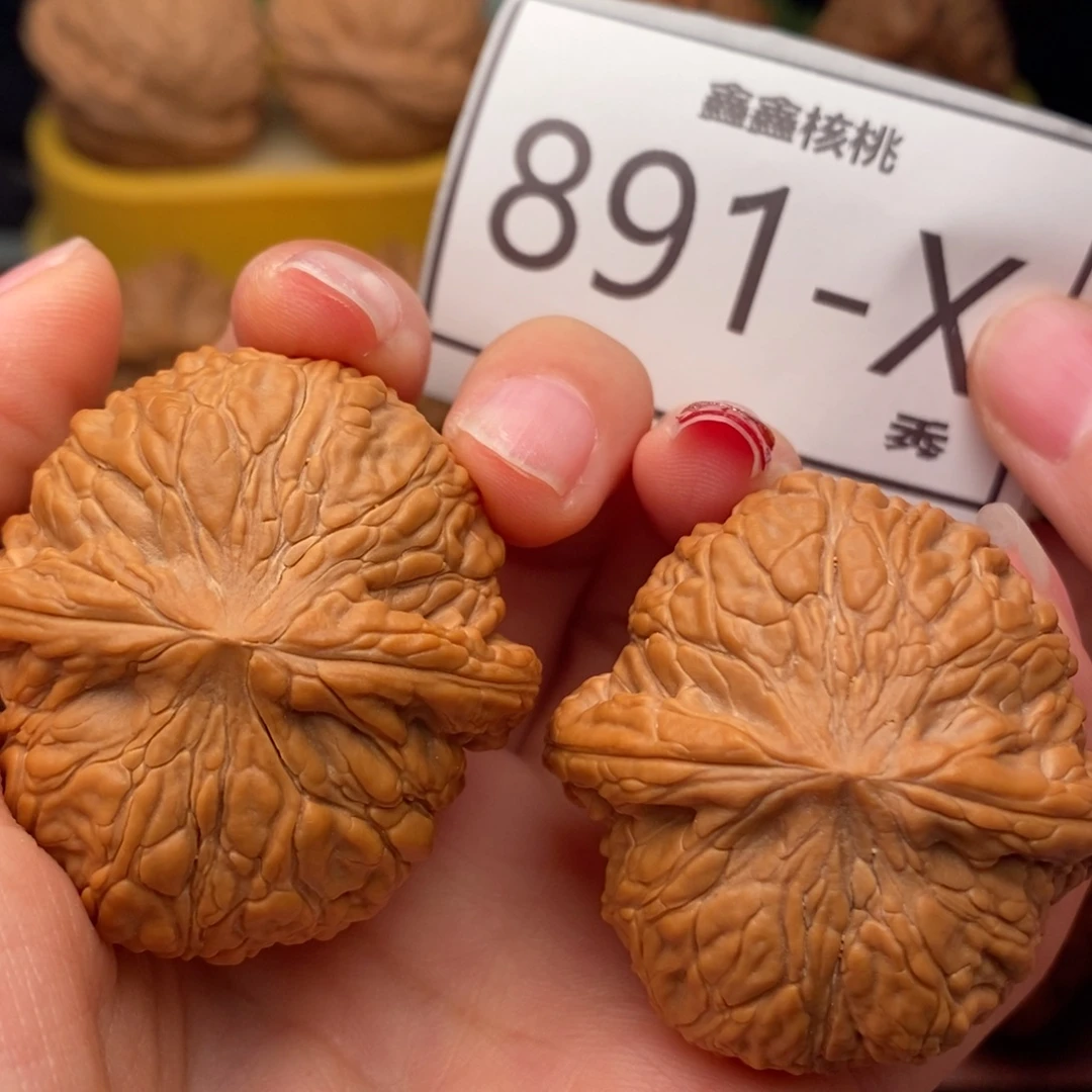 桃核把件泥鳅背42……