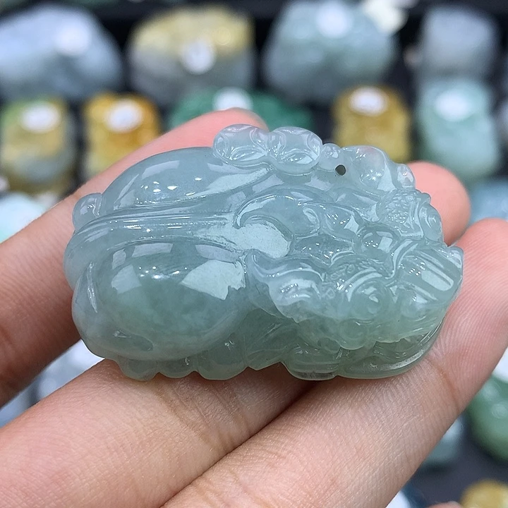 翡翠未镶嵌颈饰天然缅甸翡翠