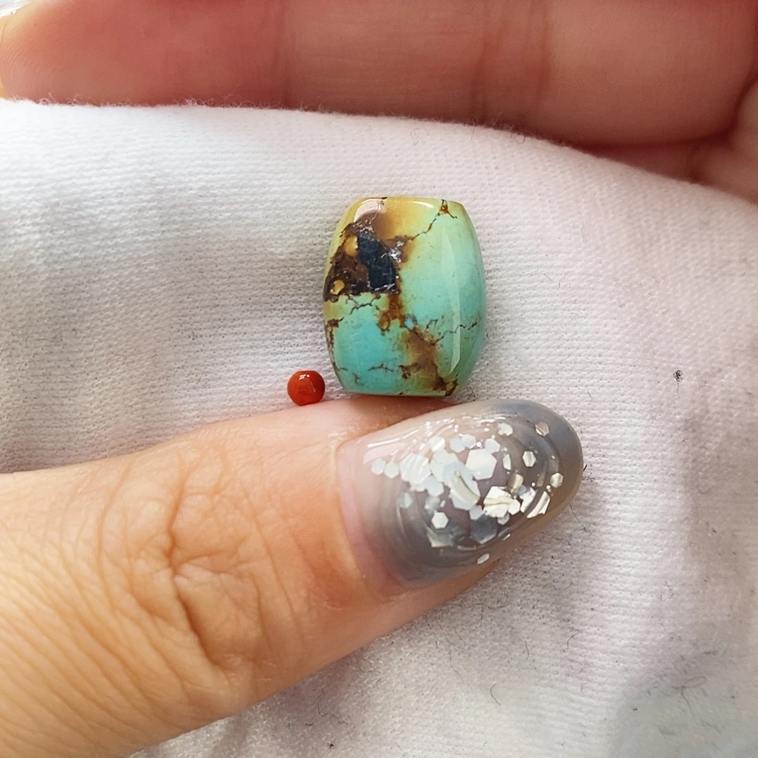 南红玛瑙未镶嵌珠宝奇石