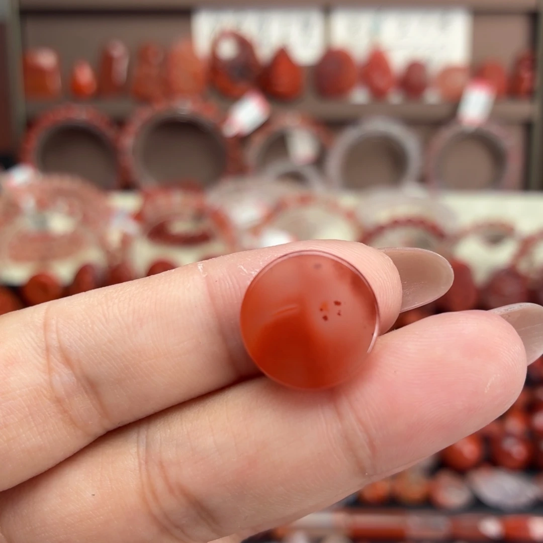 南红玛瑙未镶嵌颈饰圆牌