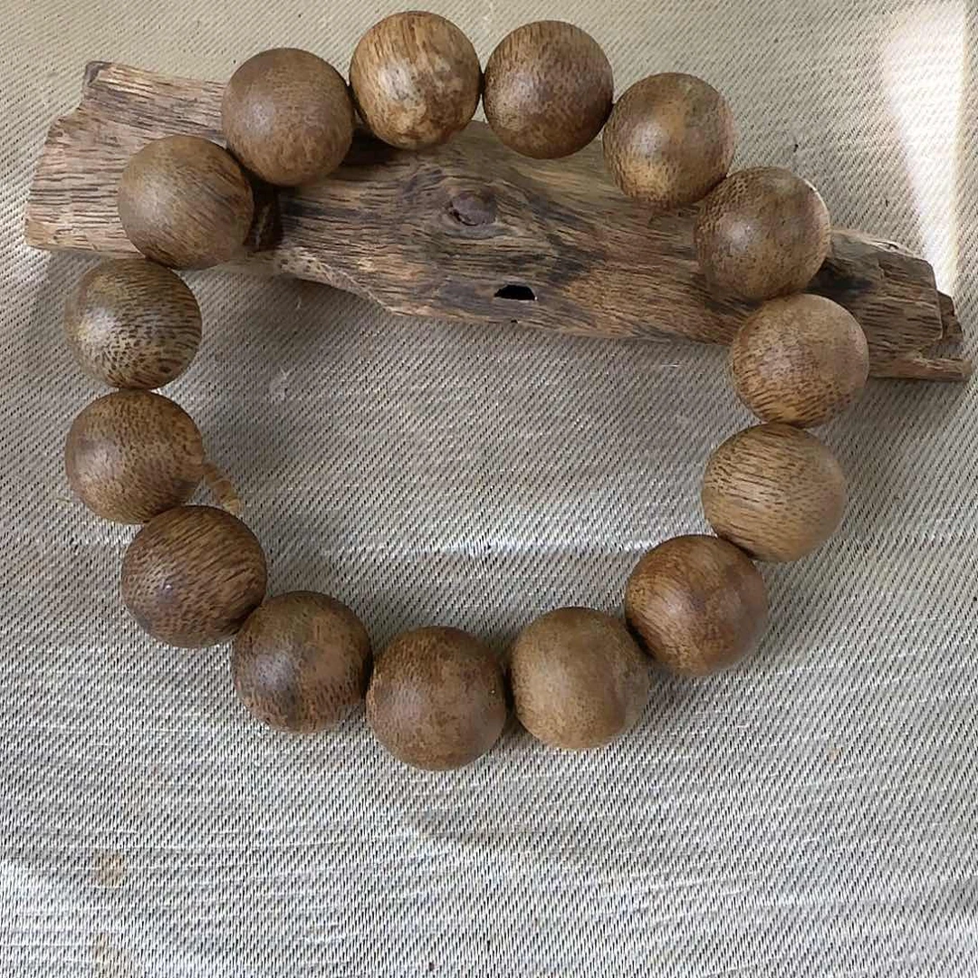 沉香碎屑沉香勾丝➕白棋虫漏14圆珠单圈收藏级