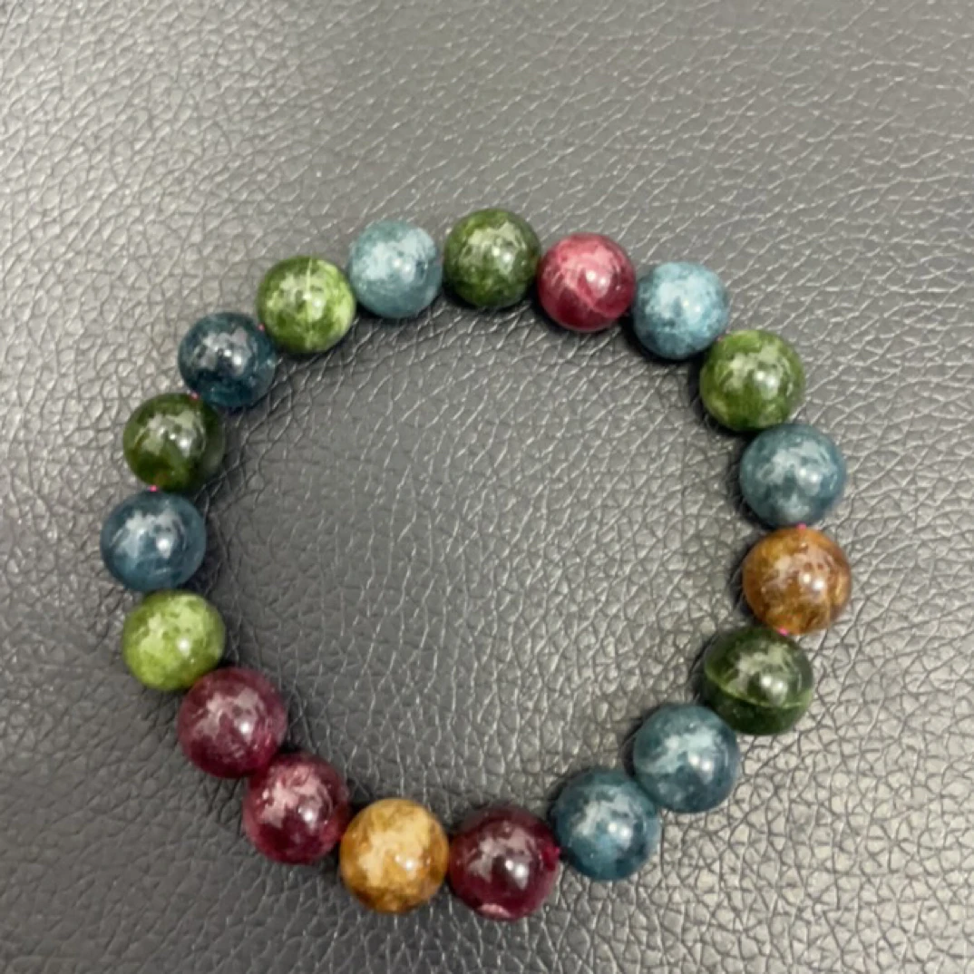 685  卡10彩虹宝手串