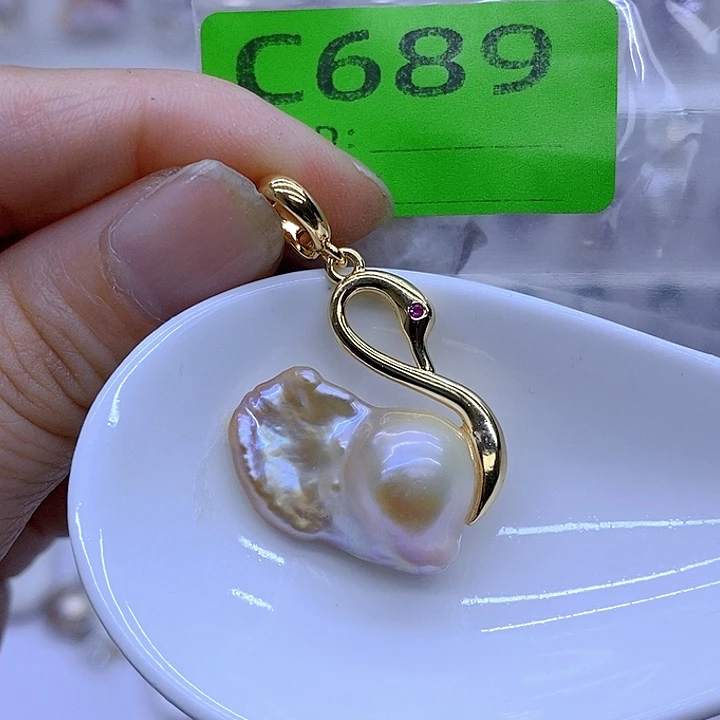 颈饰未镶嵌淡水珍珠