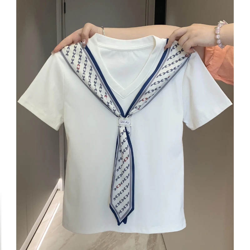 大码胖mm200斤欧货高级感V领丝巾正肩短袖t恤女夏气质显瘦ins上衣