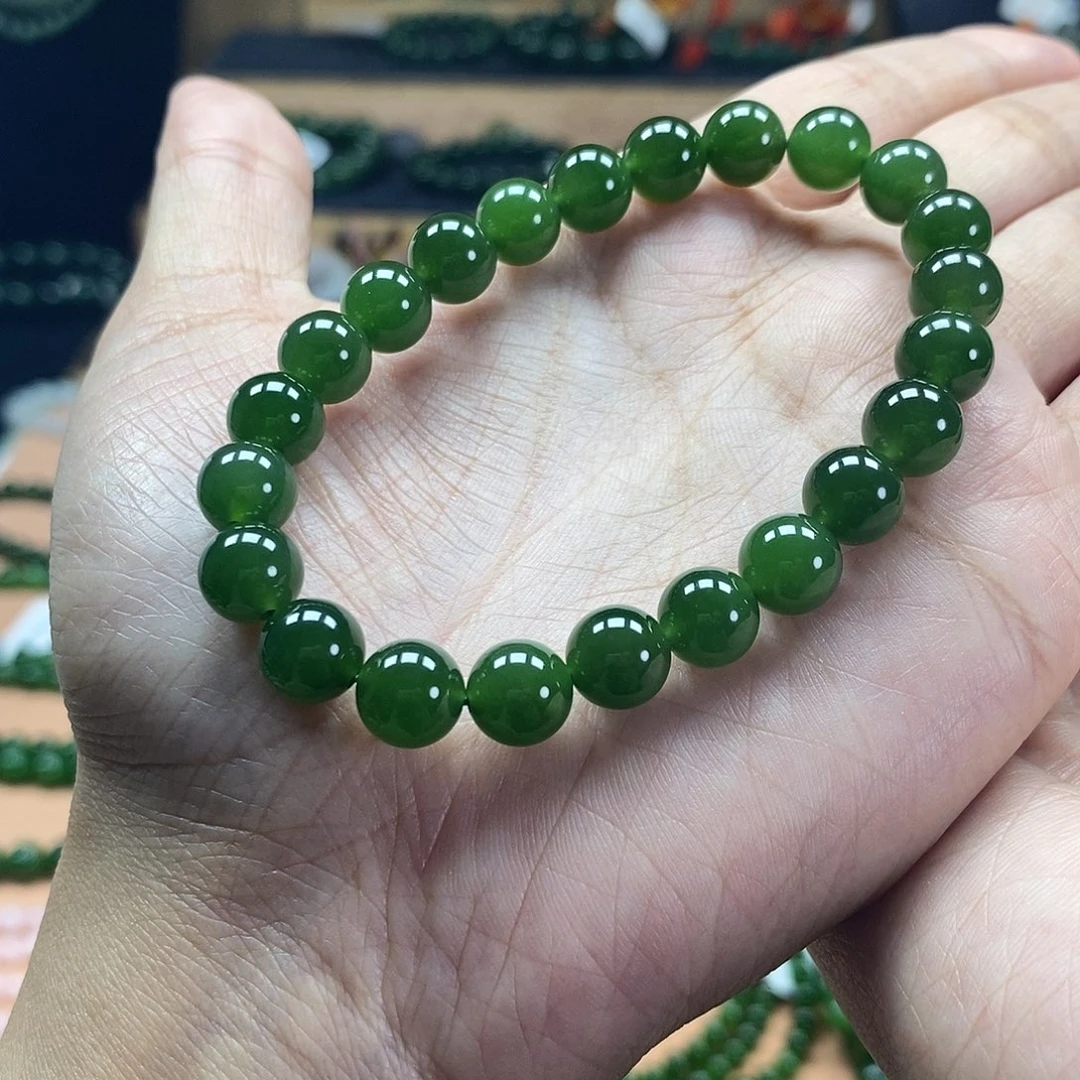 颈饰未镶嵌和田玉（碧玉）8mm菠菜