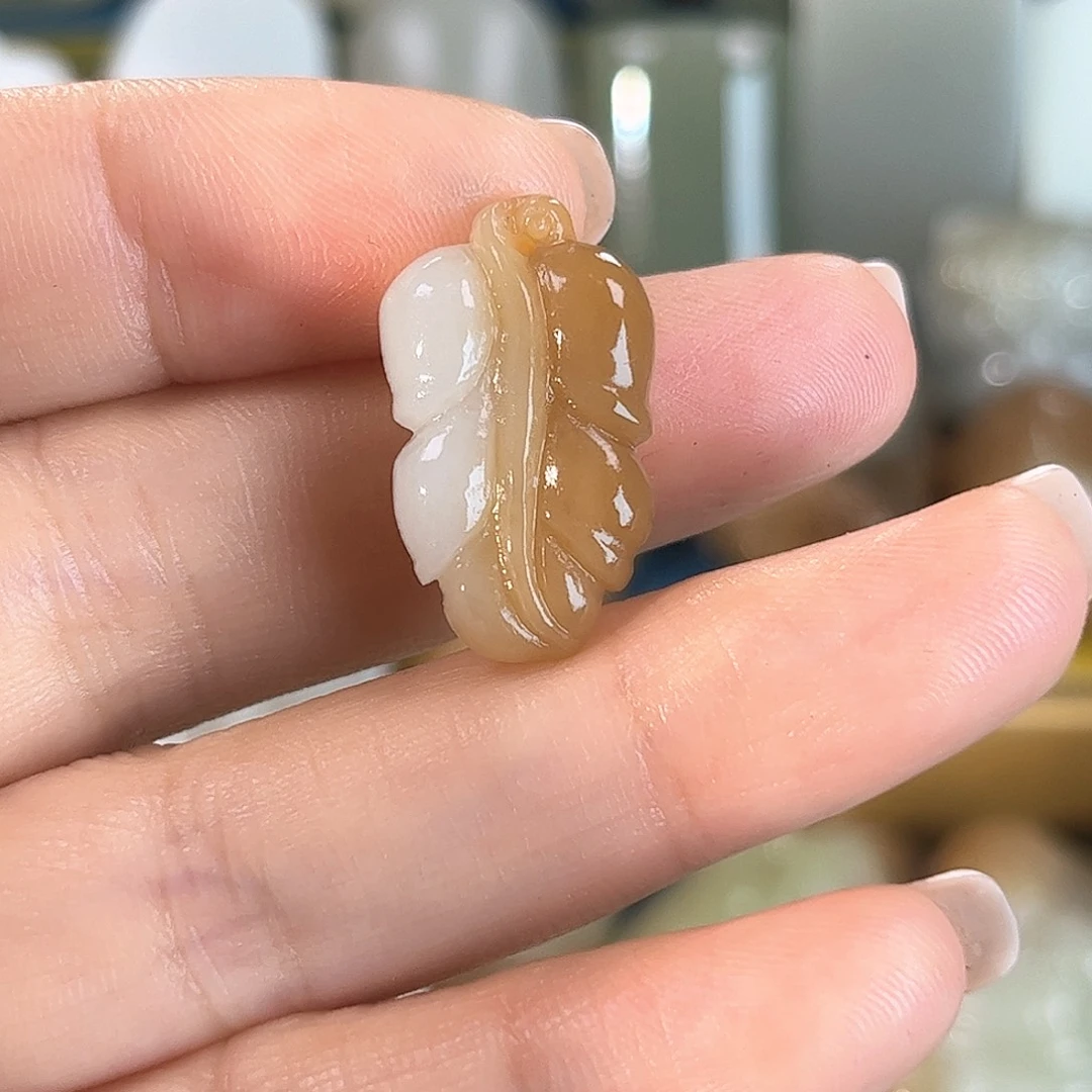 和田玉（糖玉）未镶嵌颈饰