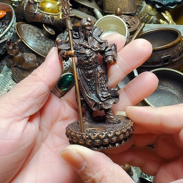 铜器摆件收收藏藏