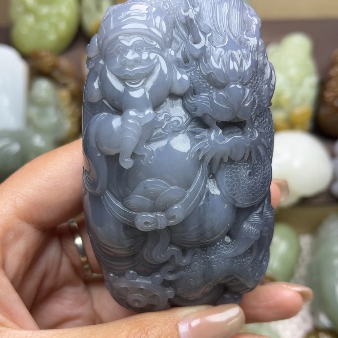 和田玉未镶嵌把件