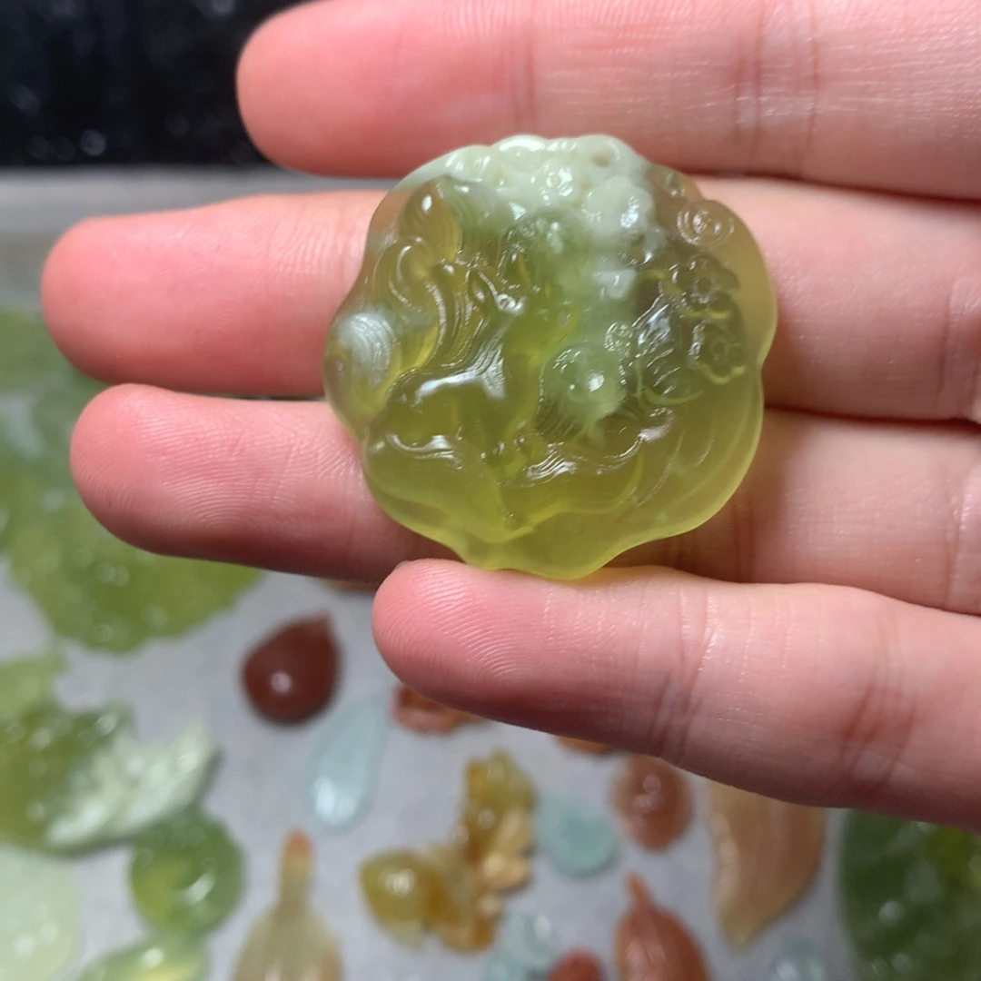 蛇纹石玉合金颈饰