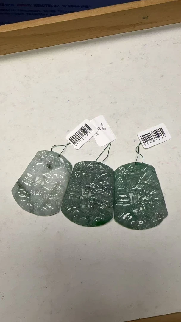 天然缅甸A货翡翠（山水牌）多样性发其一