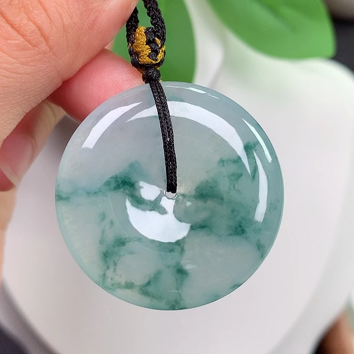 翡翠未镶嵌颈饰平安扣 35.2x5.6m