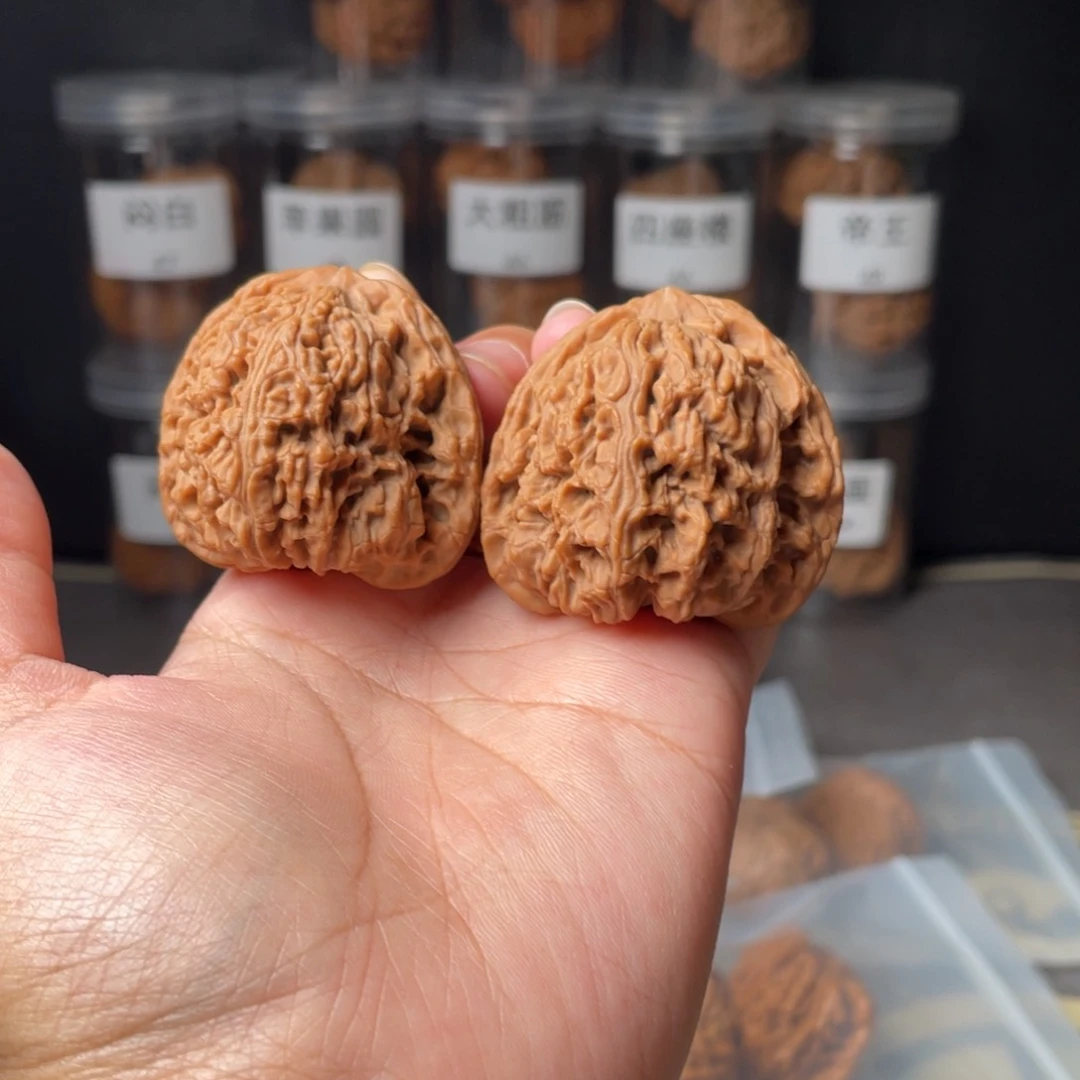 文玩核桃吊坠全品42南将石